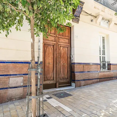 Duplex With Private Terrace & Views - Center By Rems